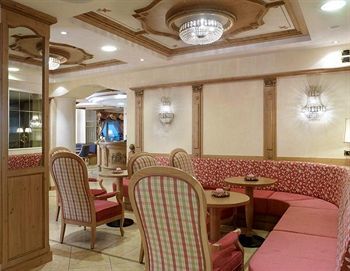 Hotel Corona 3*